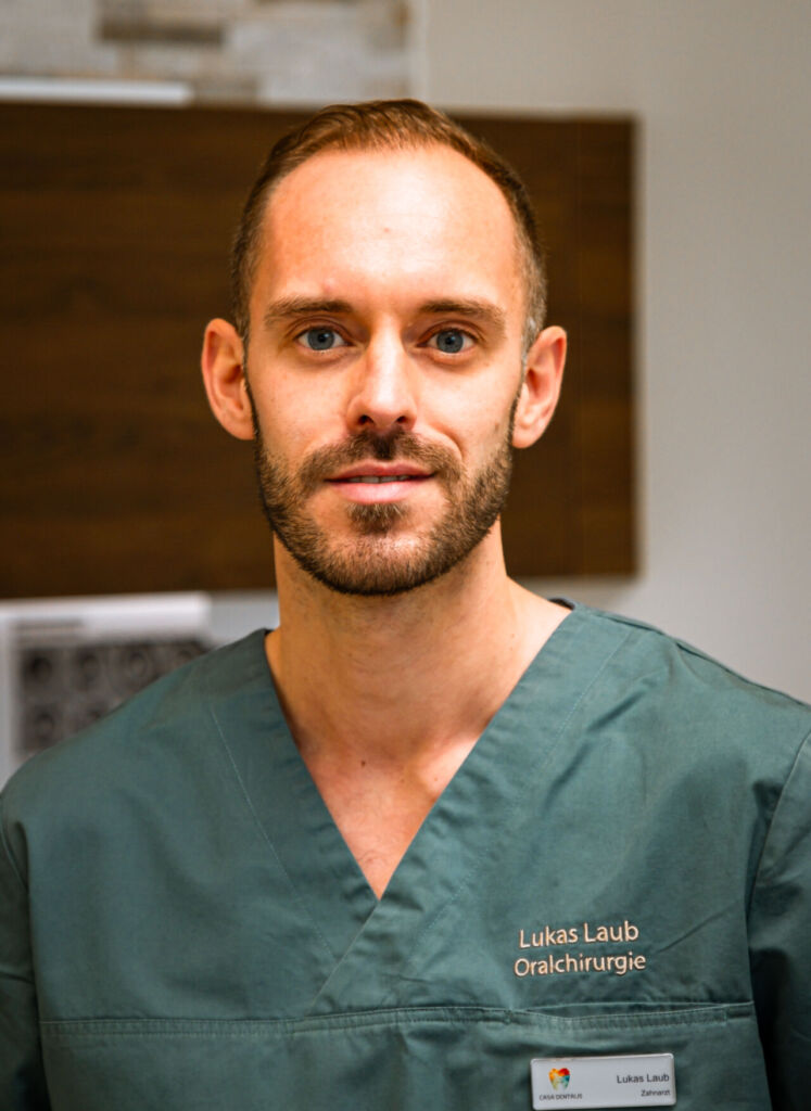 Zahnimplantate von Oralchirurg Lukas Laub